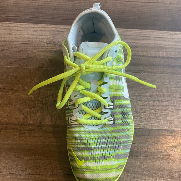 Nike Running Shoes - Picture 3 of 10